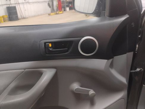 Used 2009 Toyota Tacoma 2WD Regular Cab image 12