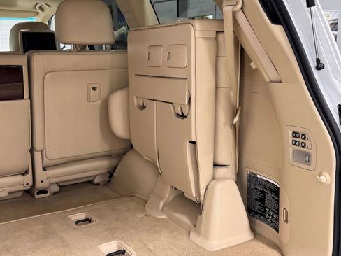 Used 2013 Lexus LX 570 LX 570 Sport Utility 4D image 8