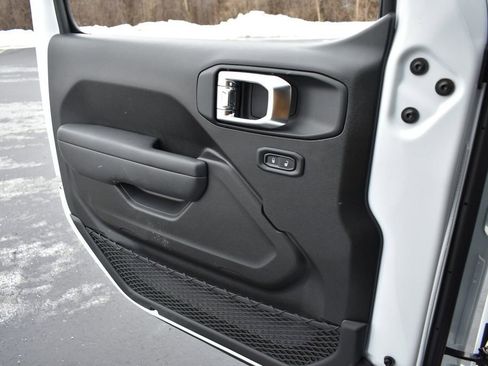 New 2026 Jeep Wrangler Sport AWD/4WD image 25