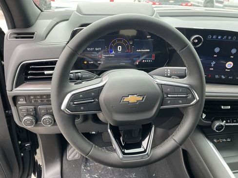 New 2025 Chevrolet Suburban Premier AWD/4WD image 14