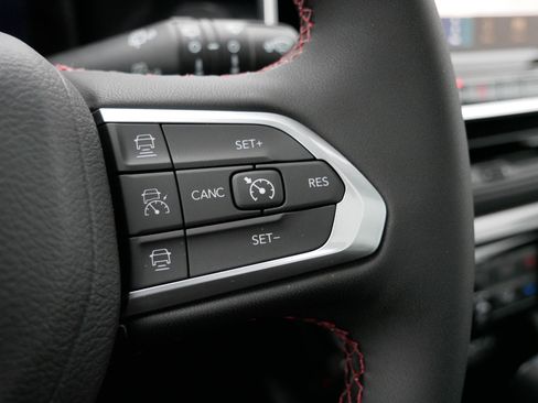 New 2026 Jeep Compass Trailhawk w/ Sun, Sound & Navigation Group image 20