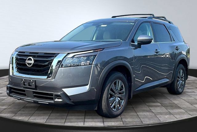 Used 2025 Nissan Pathfinder SV AWD/4WD image 1