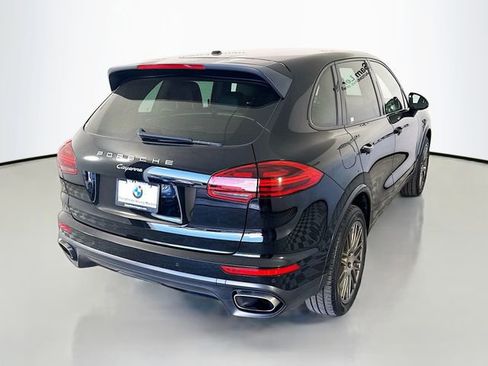 Used 2017 Porsche Cayenne Platinum Edition image 7