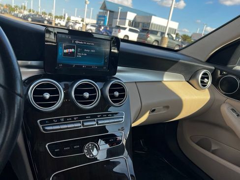 Used 2019 Mercedes-Benz C 300 Sedan image 24