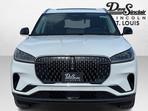 New 2026 Lincoln Aviator AWD image 8