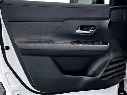New 2026 Nissan Kicks SV w/ SV Premium Package FWD image 10