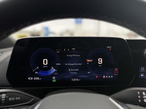 Used 2025 Chevrolet Blazer EV LT image 18