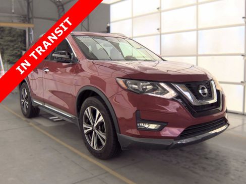 Used 2017 Nissan Rogue SL FWD image 5