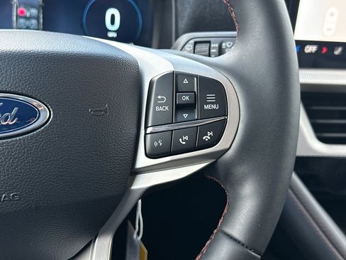 New 2026 Ford Explorer Active w/ Active Comfort Package image 24