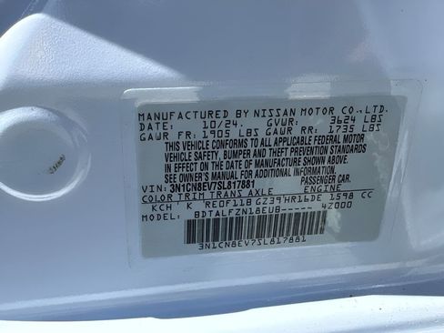 Used 2025 Nissan Versa SV FWD image 26