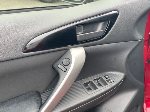 Used 2019 Mitsubishi Eclipse Cross ES FWD image 11