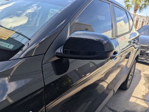 Used 2021 Kia Seltos LX AWD/4WD image 8