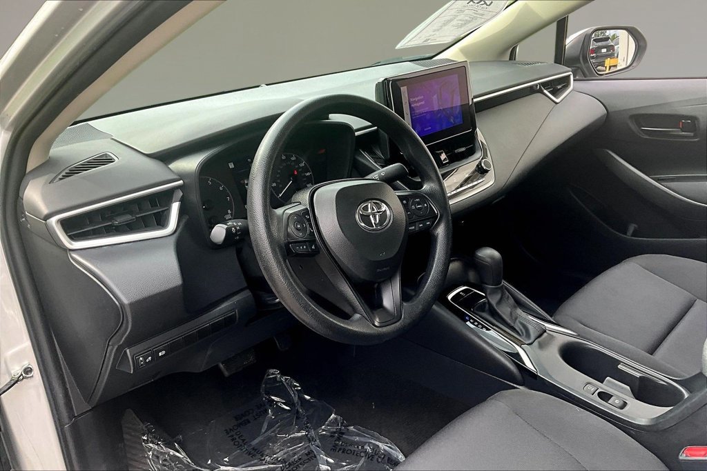 Used 2024 Toyota Corolla LE FWD image 15