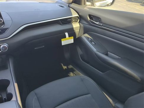 New 2025 Nissan Altima 2.5 S image 14