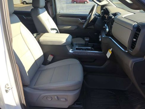 Used 2025 GMC Sierra 1500 SLT w/ SLT Premium Plus Package image 28