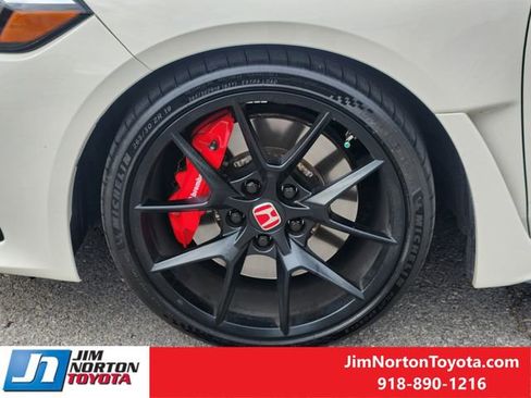 Used 2023 Honda Civic Type R image 14