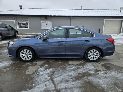 Used 2016 Subaru Legacy 2.5i Premium image 4