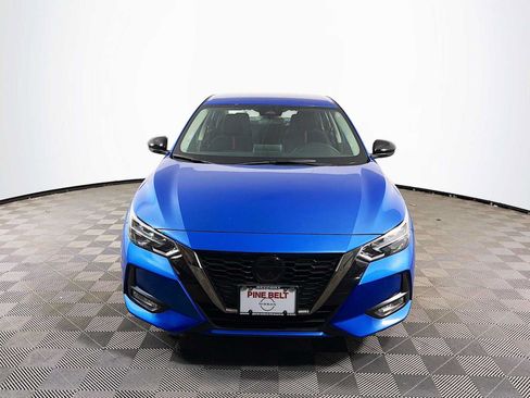 Used 2022 Nissan Sentra SR w/ Trunk Package FWD image 2