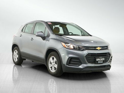 Used 2020 Chevrolet Trax LS FWD image 7