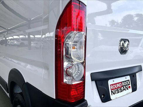 Used 2023 RAM ProMaster 2500 w/ Convenience Group image 28
