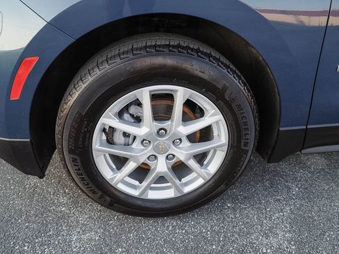 Certified 2024 Chevrolet Equinox LS FWD image 33