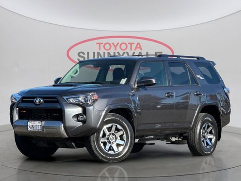 Certified 2022 Toyota 4Runner TRD Off-Road image 2