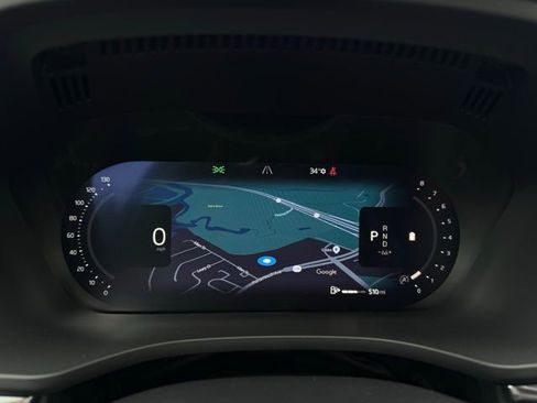 New 2026 Volvo XC60 B5 Plus w/ Protection Package Premier image 18