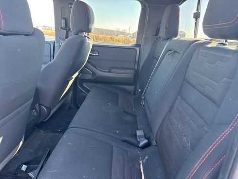 Used 2022 Nissan Frontier Pro-X image 9