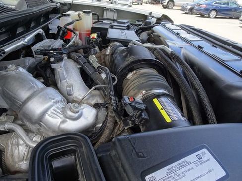 Used 2021 Chevrolet Silverado 3500 LT w/ Convenience Package AWD/4WD image 32