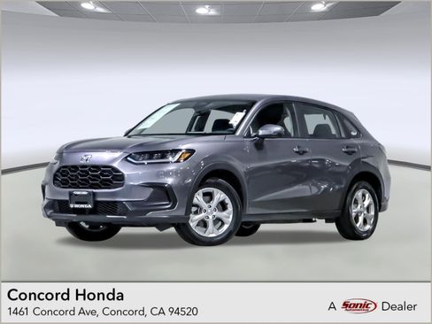Used 2025 Honda HR-V LX image 1
