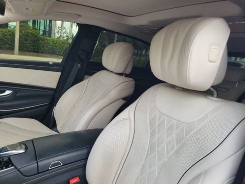 Used 2020 Mercedes-Benz S 560 Sedan image 17