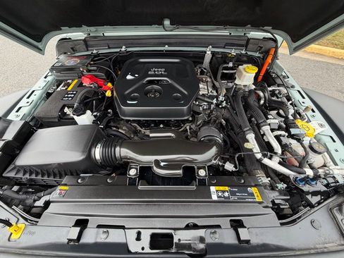 Used 2023 Jeep Wrangler Unlimited Rubicon 4xe image 16