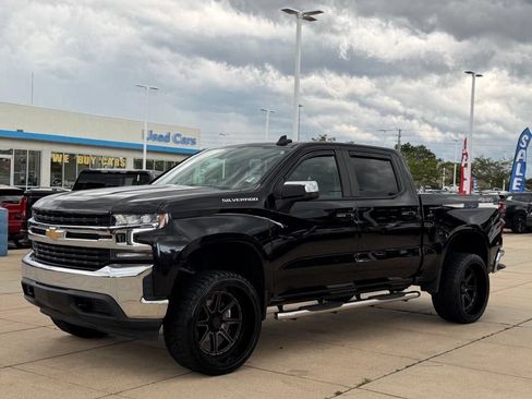 Used 2021 Chevrolet Silverado 1500 LT AWD/4WD image 4