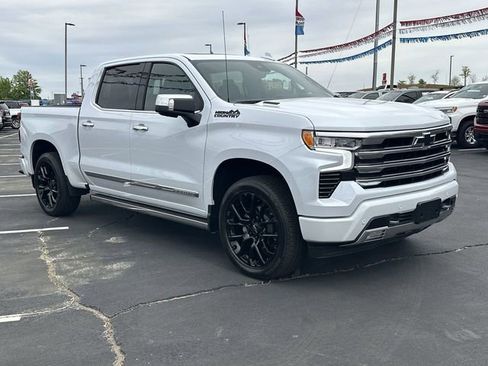 Certified 2026 Chevrolet Silverado 1500 High Country image 2