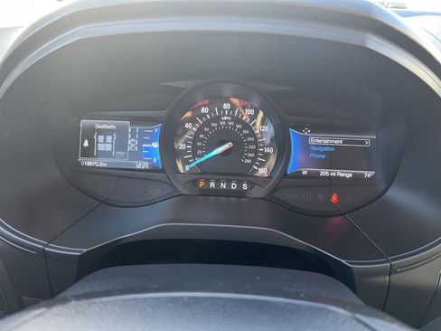 Used 2022 Ford Edge Titanium w/ Equipment Group 301A image 19