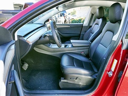 Used 2023 Tesla Model Y Long Range image 14