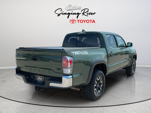 Used 2021 Toyota Tacoma TRD Off-Road AWD/4WD image 7