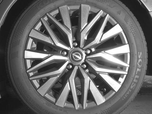 Used 2025 Nissan Altima 2.5 SV image 14