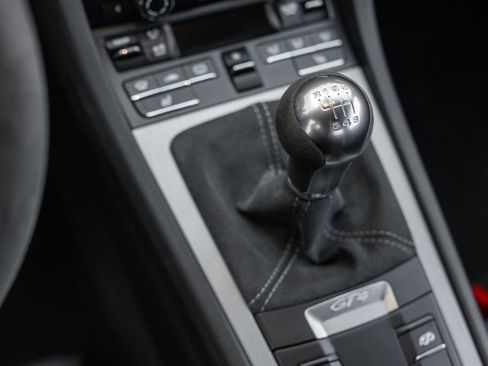 Used 2016 Porsche Cayman GT4 image 14