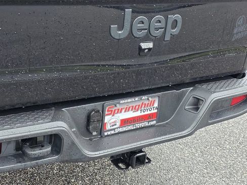 Used 2021 Jeep Gladiator Sport AWD/4WD image 26