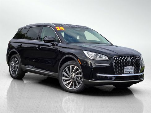 Used 2024 Lincoln Corsair Reserve image 1