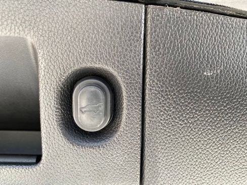 Used 2019 GMC Yukon Denali w/ Denali Ultimate Package AWD/4WD image 8