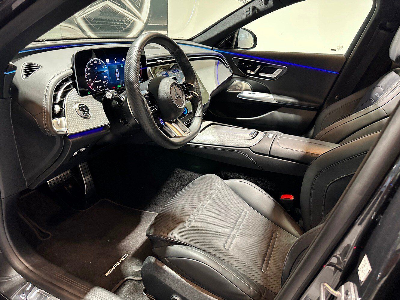 Certified 2025 Mercedes-Benz E 53 AMG e 4MATIC Sedan image 10