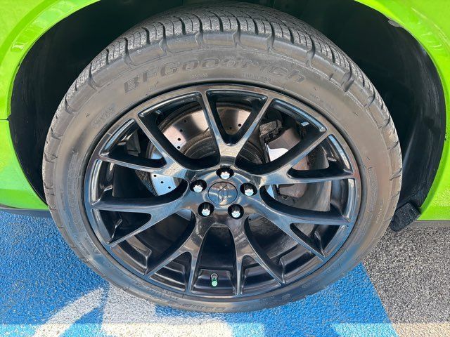 Used 2017 Dodge Challenger SXT Plus RWD image 9