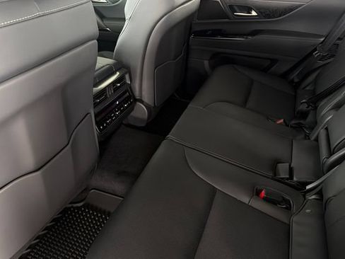 New 2026 Lexus LX 600 4WD w/ Luxury Package image 10