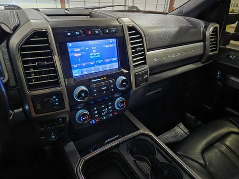 Used 2020 Ford F350 Platinum w/ FX4 Off-Road Package image 48