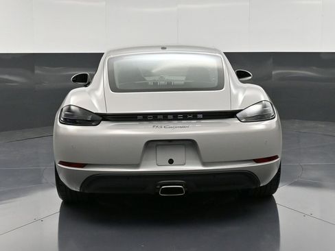 Used 2024 Porsche 718 Cayman image 7