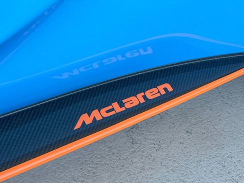 Used 2018 McLaren 570S Spider image 45