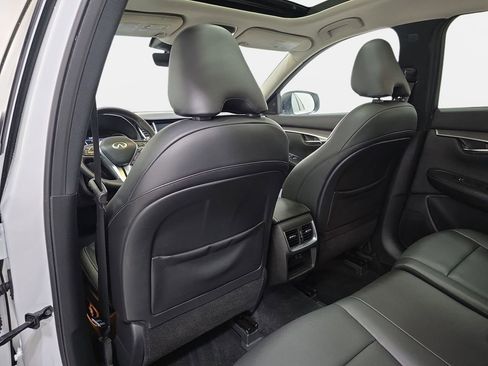 Certified 2023 INFINITI QX50 Luxe AWD/4WD image 10