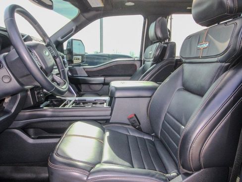 Used 2024 Ford F350 Platinum image 15